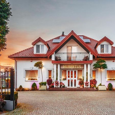Hubertus Hotel Wola Rzedzinska Luaran gambar