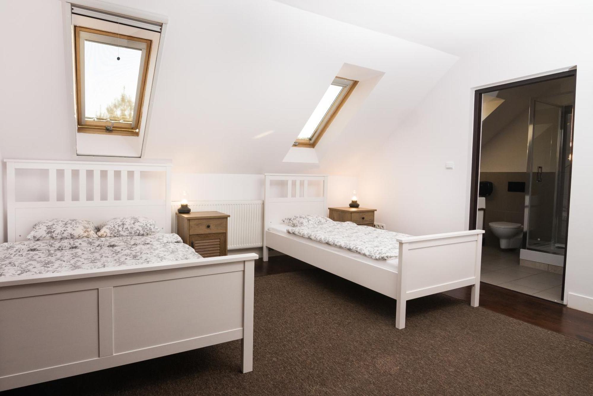 Hubertus Hotel Wola Rzedzinska Luaran gambar